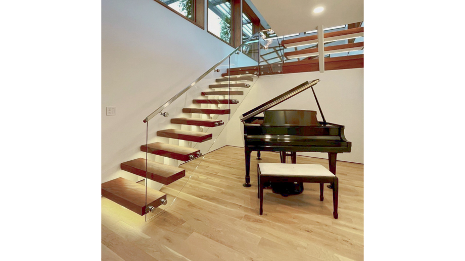 INTERIOR STAIRS